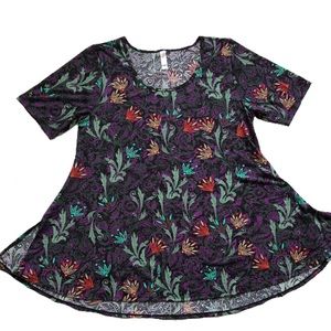 NWOT LuLaRoe Perfect T